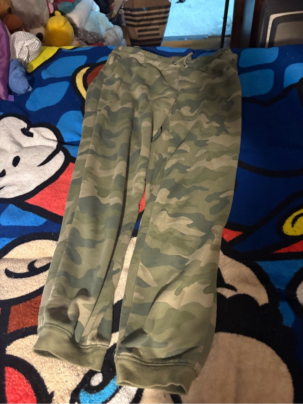 Old Navy Olive Green Camo Jogger Pants